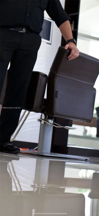 Premier Beauty Salon and Spa with Prime Location