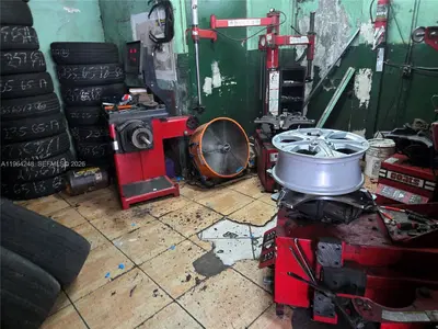 Established Automotive Tire Shop with Loyal Customer Base