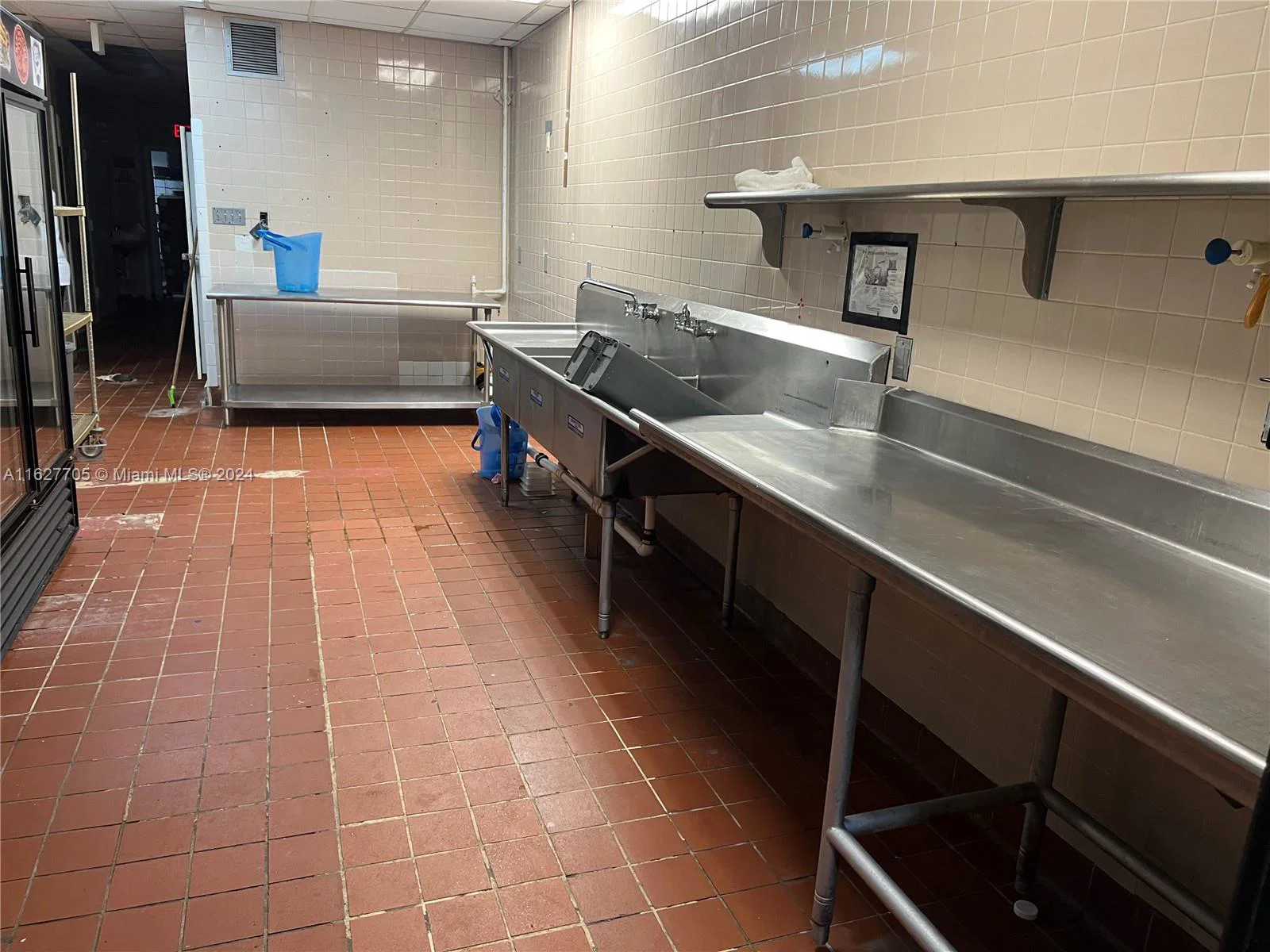 Prime Restaurant Space with Strong Catering Potential