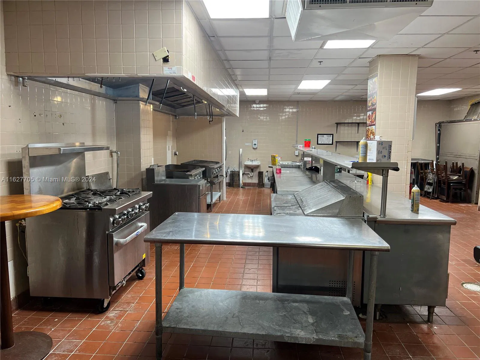 Prime Restaurant Space with Strong Catering Potential