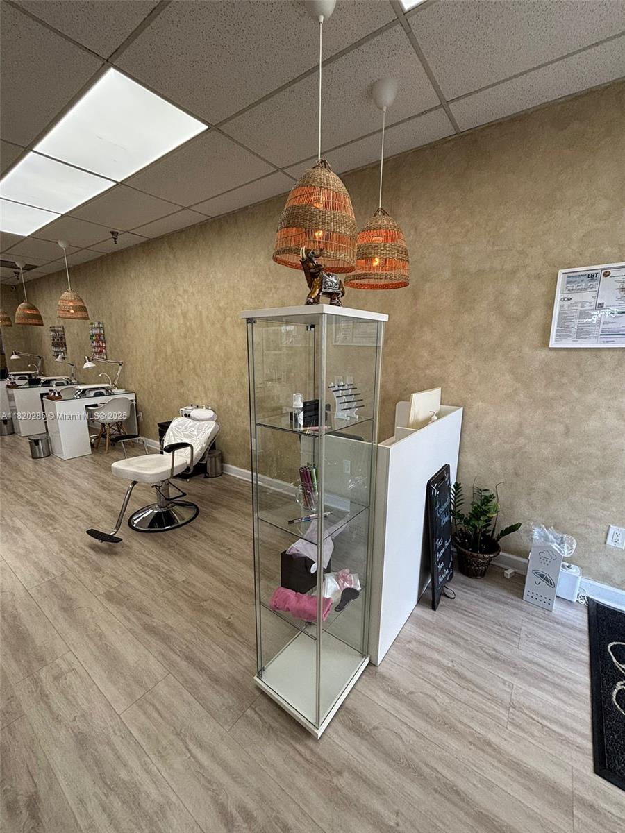 Established Beauty Salon with Steady Clientele