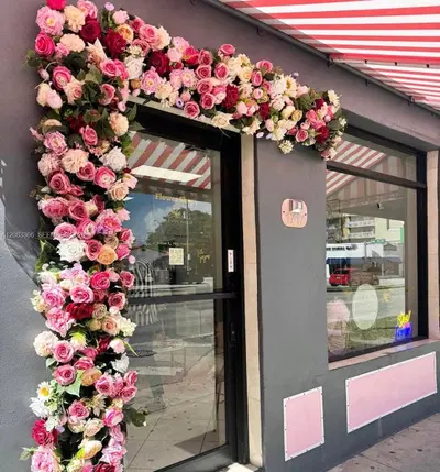 Complete Flower Shop Assets with Established Delivery Platforms