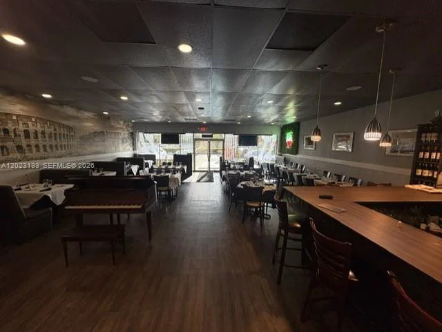 Complete Italian Restaurant Equipment Package with Fine Dining Setup