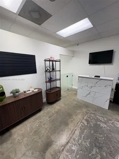 Profitable Pet Grooming Business with High Traffic Location