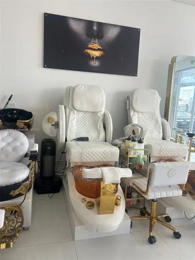 Established Spa with Diverse Service Offerings