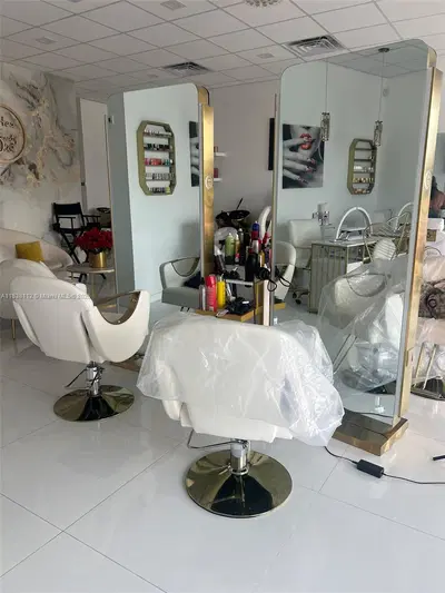 Established Spa with Diverse Service Offerings