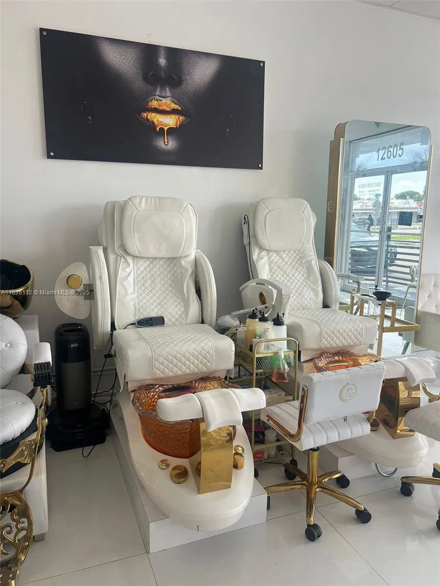 Established Spa with Diverse Service Offerings