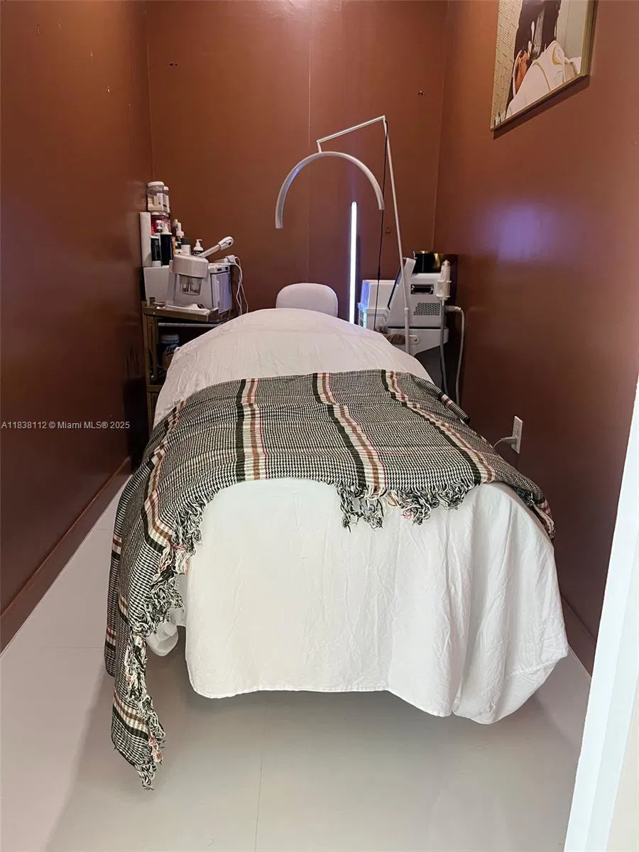 Established Spa with Diverse Service Offerings