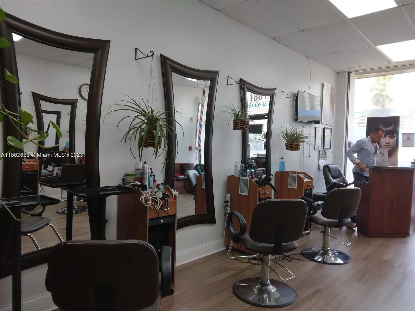 Boutique Beauty Salon with Prime Beachfront Location