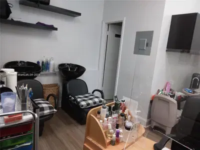 Boutique Beauty Salon with Prime Beachfront Location