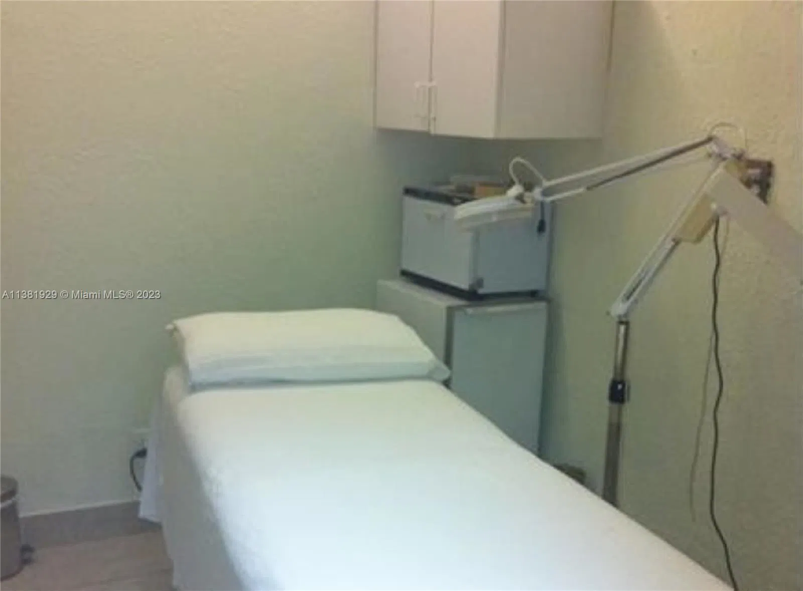 Boutique Beauty Salon with Prime Beachfront Location