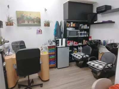 Boutique Beauty Salon with Prime Beachfront Location