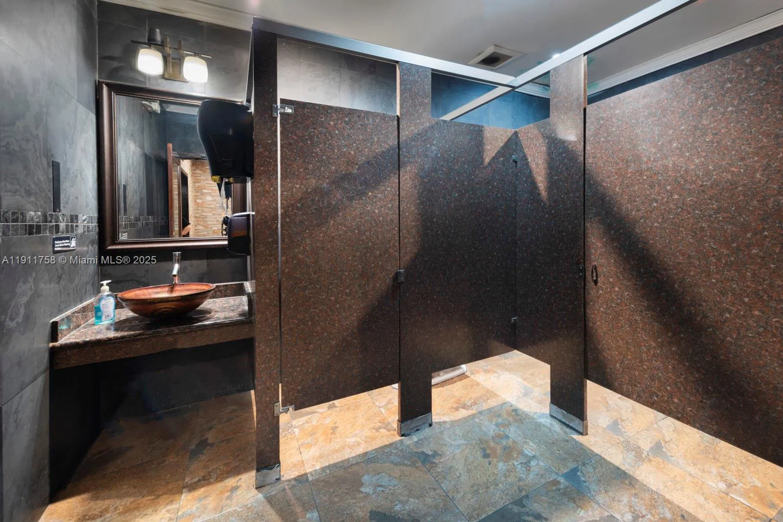 Established Asian Restaurant with Expansion Potential