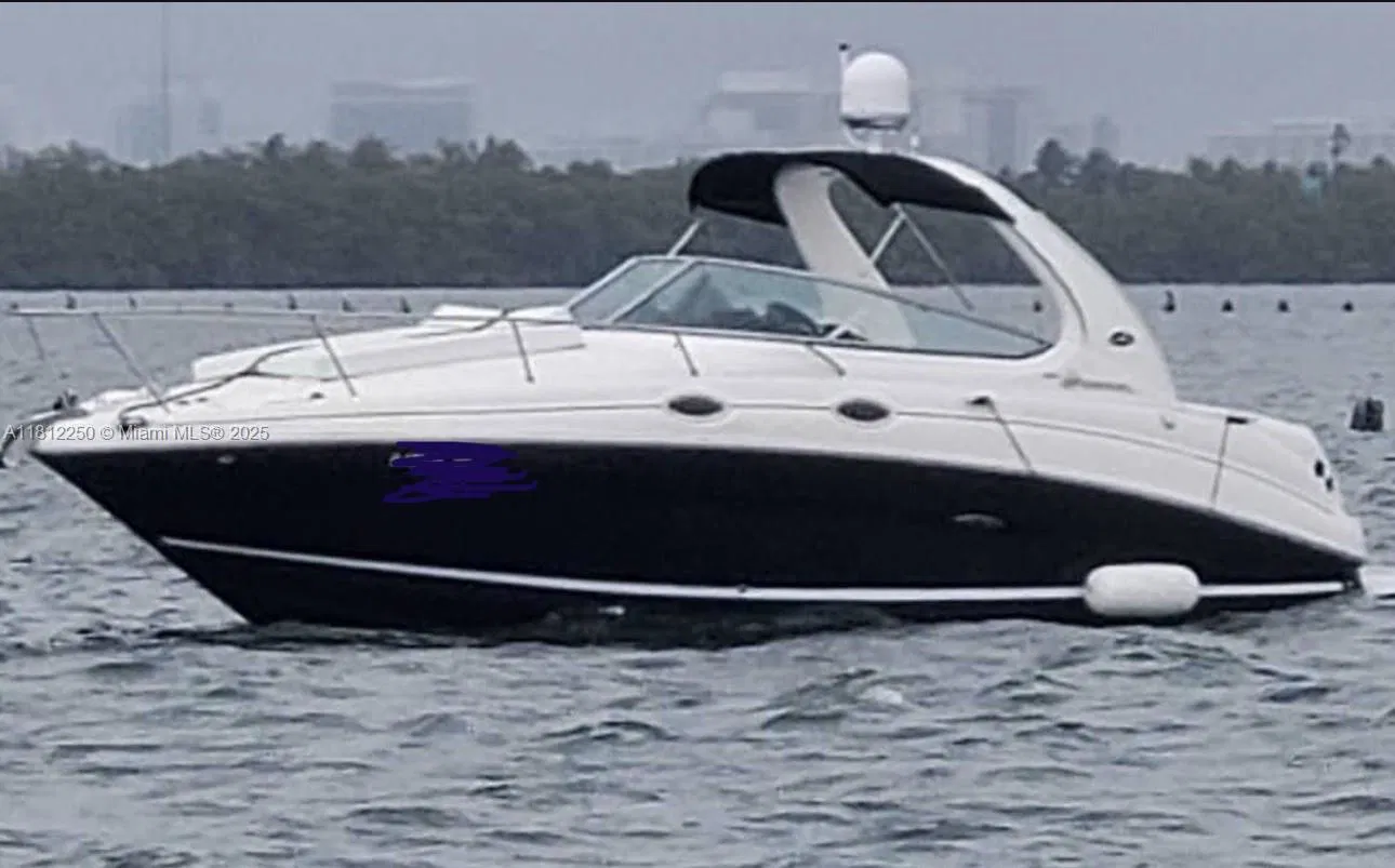 Thriving Yacht Charter Business with Turnkey Operations