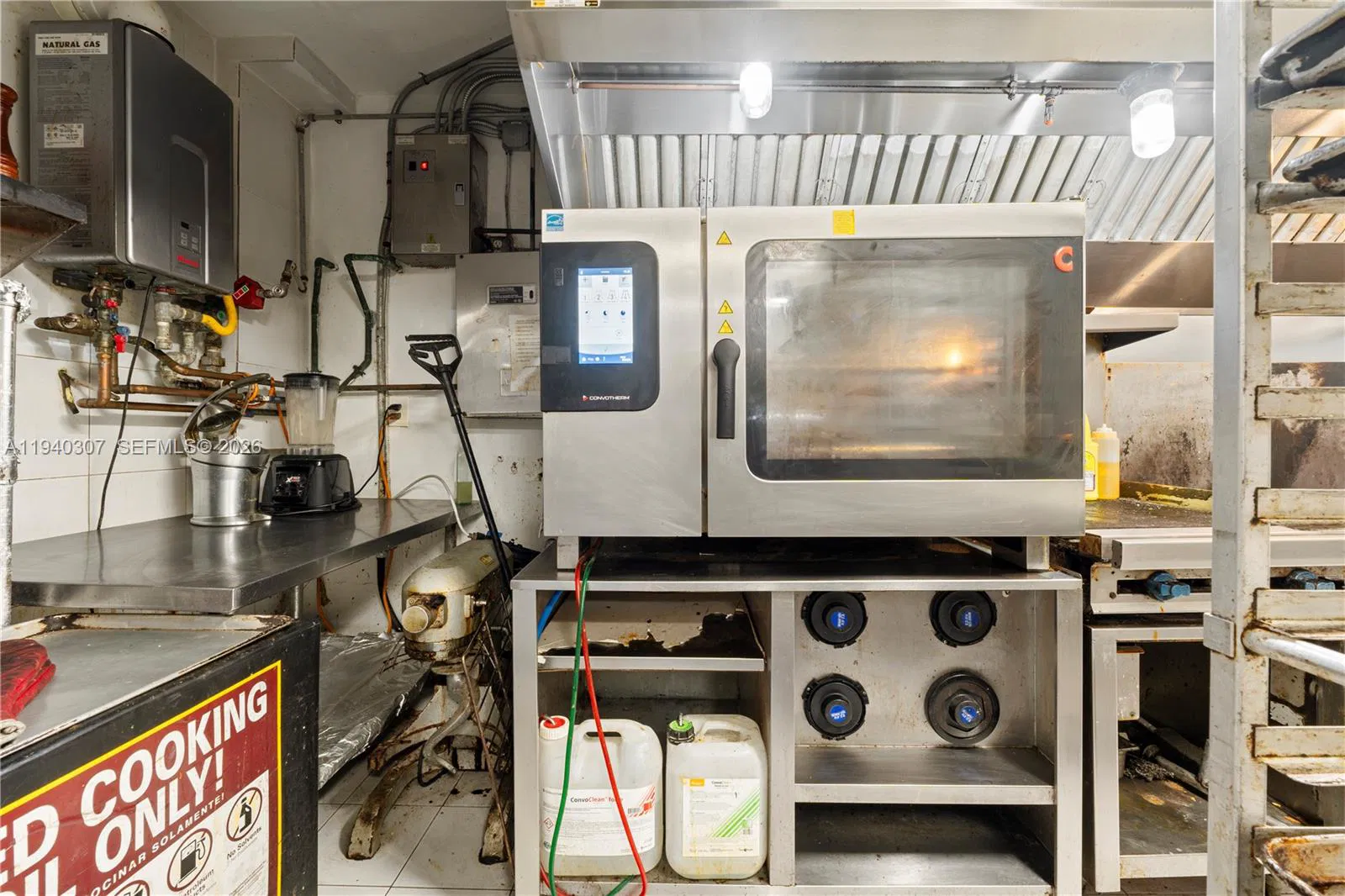 Profitable Downtown Miami Restaurant with Consistent Daily Clientele