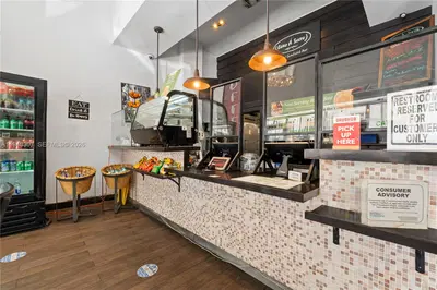 Profitable Downtown Miami Restaurant with Consistent Daily Clientele