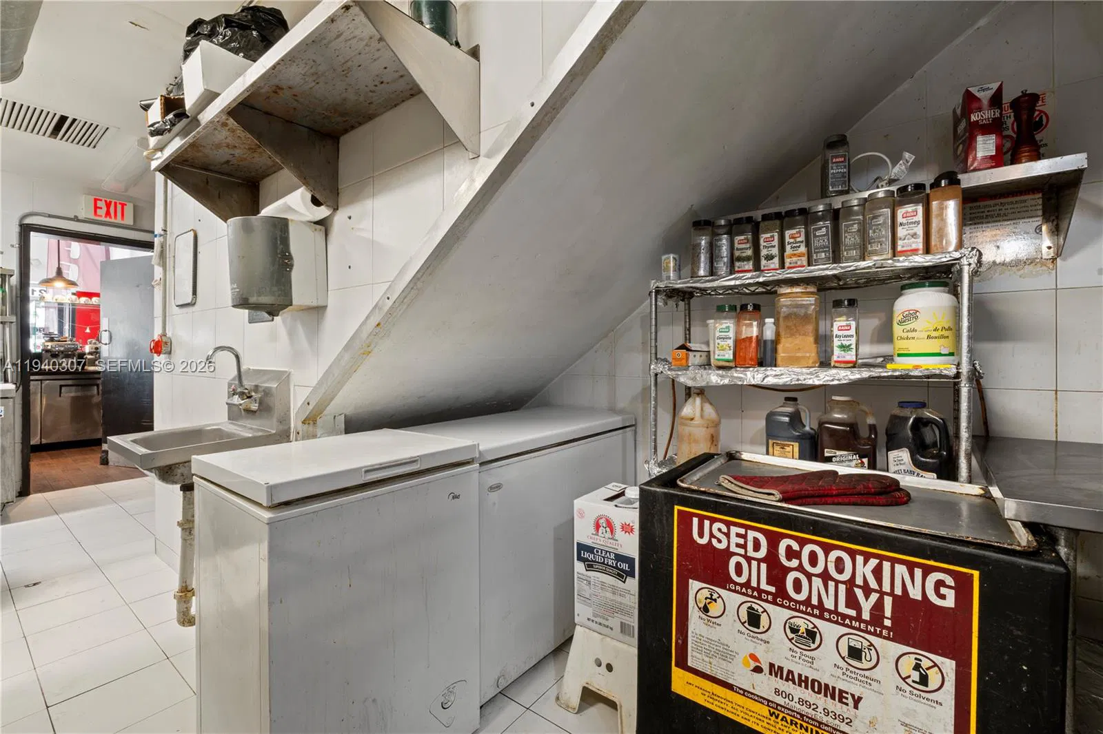 Profitable Downtown Miami Restaurant with Consistent Daily Clientele