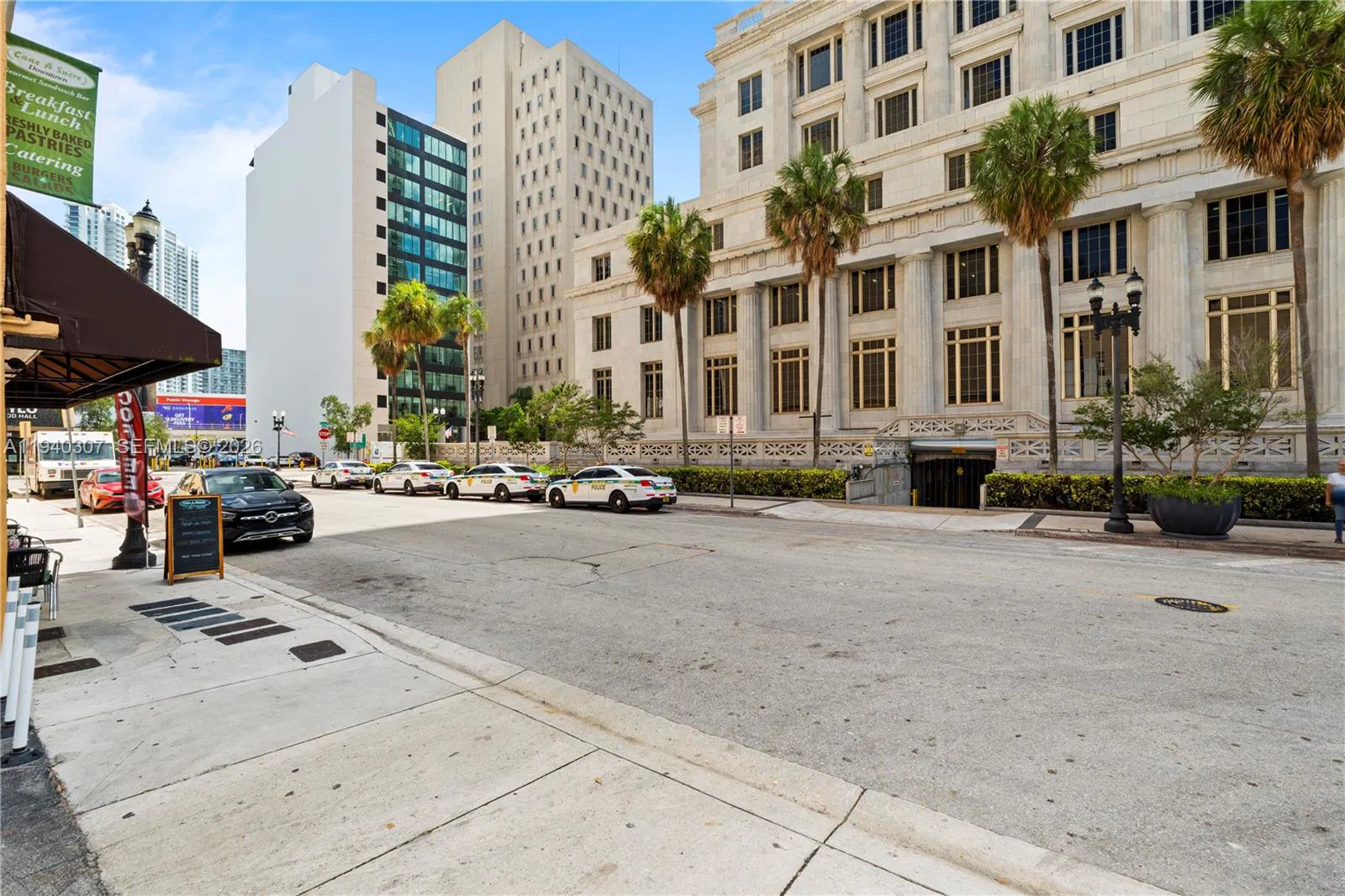 Profitable Downtown Miami Restaurant with Consistent Daily Clientele