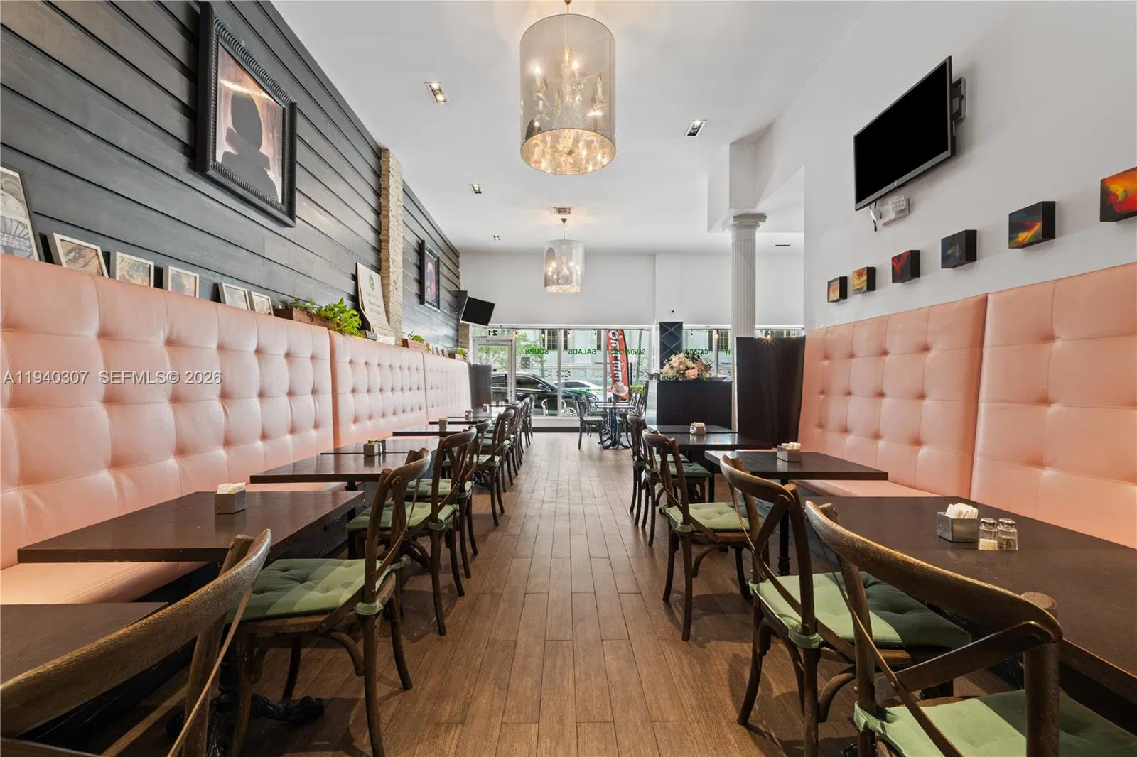 Profitable Downtown Miami Restaurant with Consistent Daily Clientele