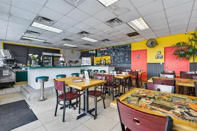 Iconic Turnkey Restaurant with Streamlined Operations