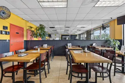 Iconic Turnkey Restaurant with Streamlined Operations
