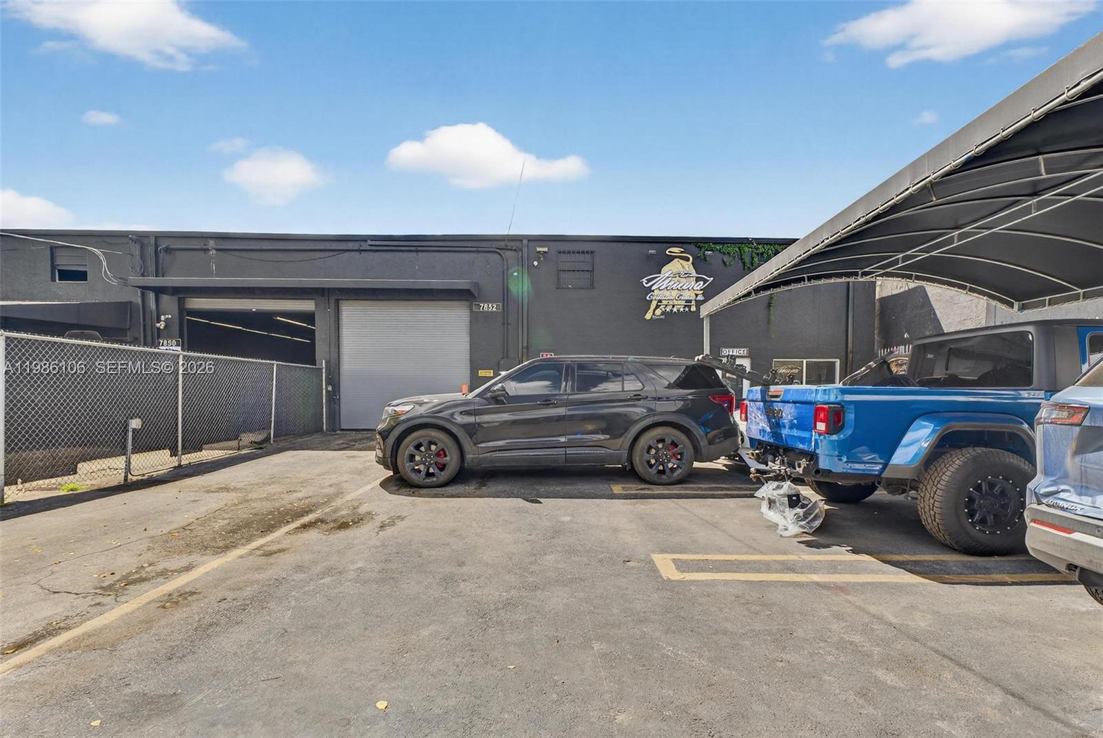 Complete Auto Paint Shop Assets with Professional Spray Booth