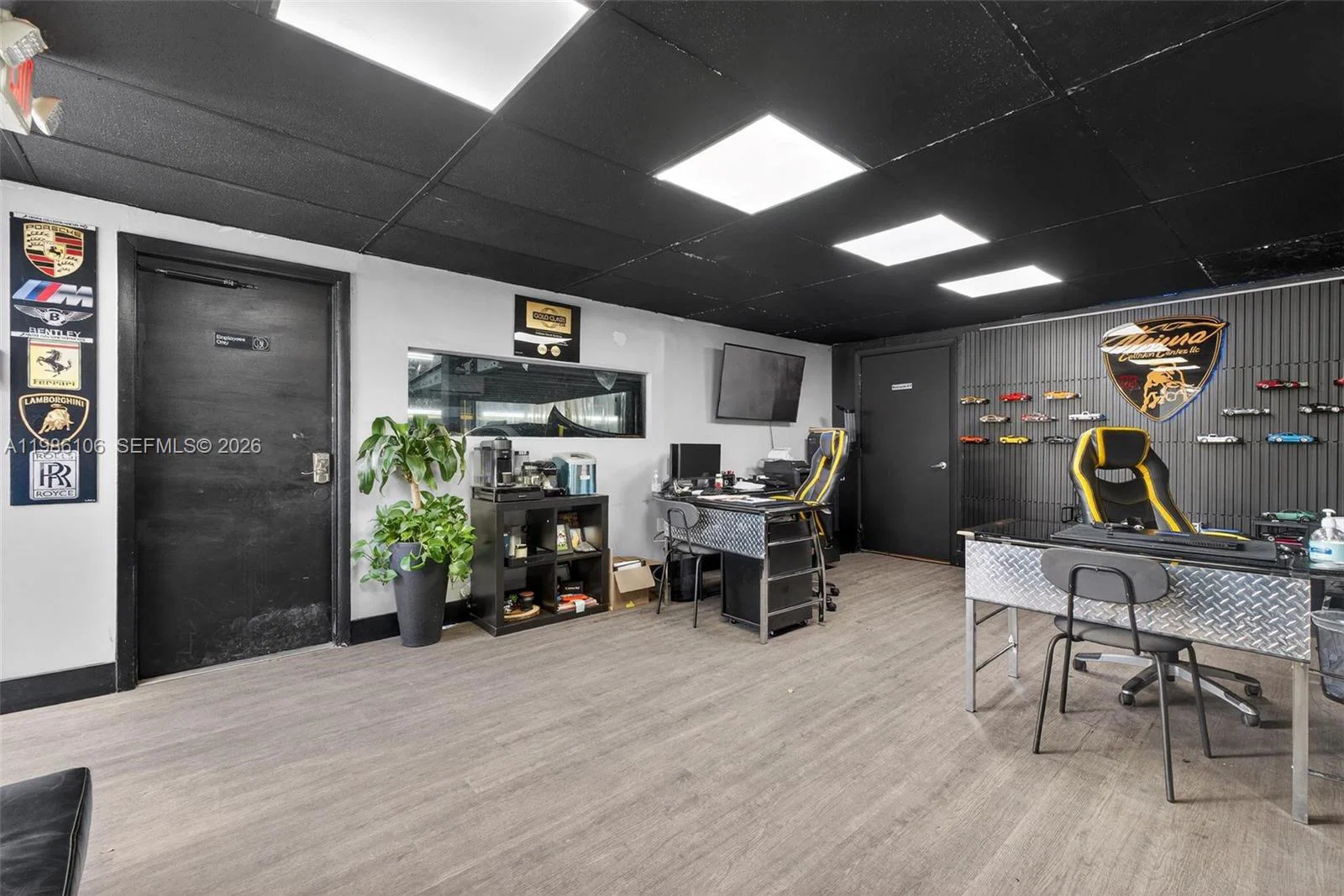 Complete Auto Paint Shop Assets with Professional Spray Booth