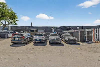 Complete Auto Paint Shop Assets with Professional Spray Booth