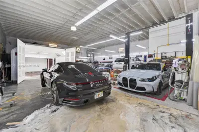 Complete Auto Paint Shop Assets with Professional Spray Booth