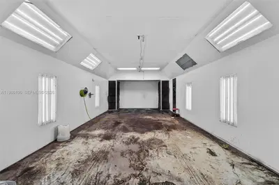 Complete Auto Paint Shop Assets with Professional Spray Booth