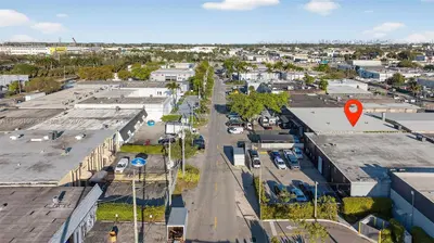 Complete Auto Paint Shop Assets with Professional Spray Booth