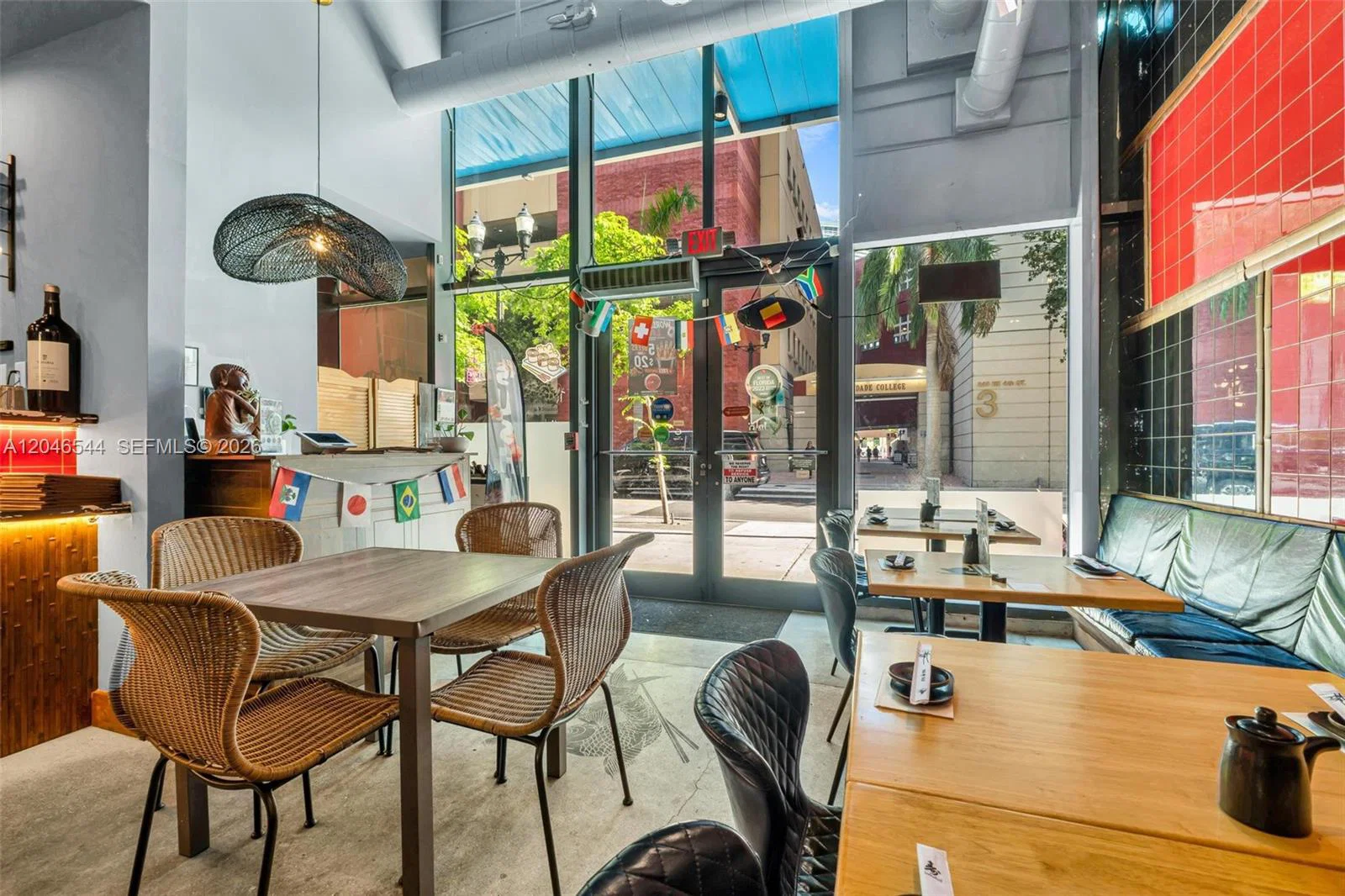 Turnkey Restaurant in Prime Downtown Miami Location