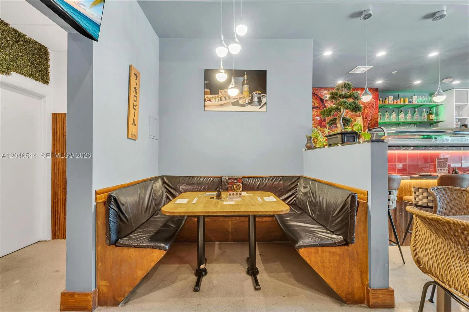 Turnkey Restaurant in Prime Downtown Miami Location