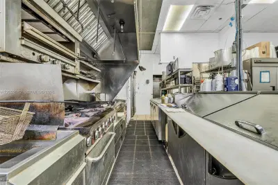 Established Italian Restaurant with Authentic Wood Fired Pizza Oven