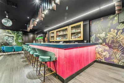 Established Italian Restaurant with Authentic Wood Fired Pizza Oven