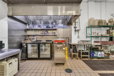 Established Italian Restaurant with Authentic Wood Fired Pizza Oven
