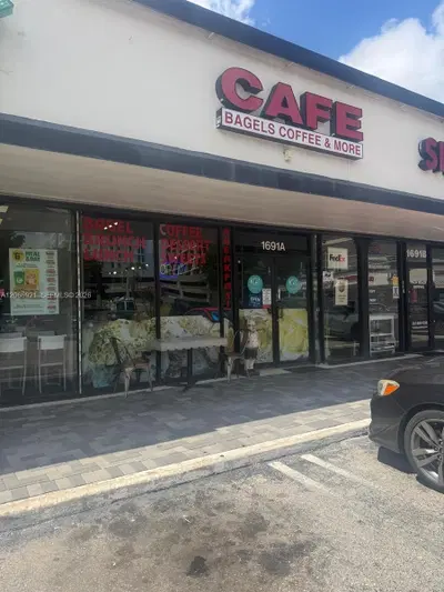 Award Winning Cafe with Prime Location and Growth Potential