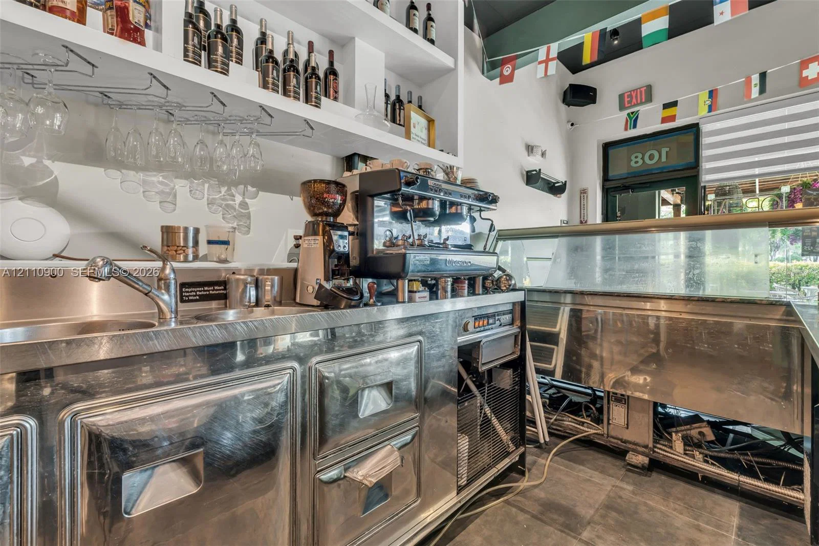 Established Italian Restaurant with Wood Fired Pizza Focus