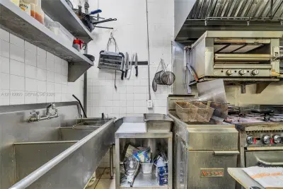 Established Italian Restaurant with Wood Fired Pizza Focus