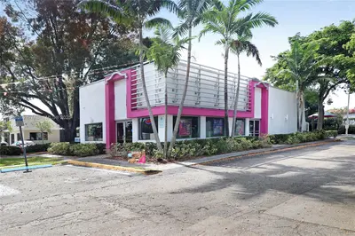 Turnkey Quick Service Restaurant with Prime Real Estate