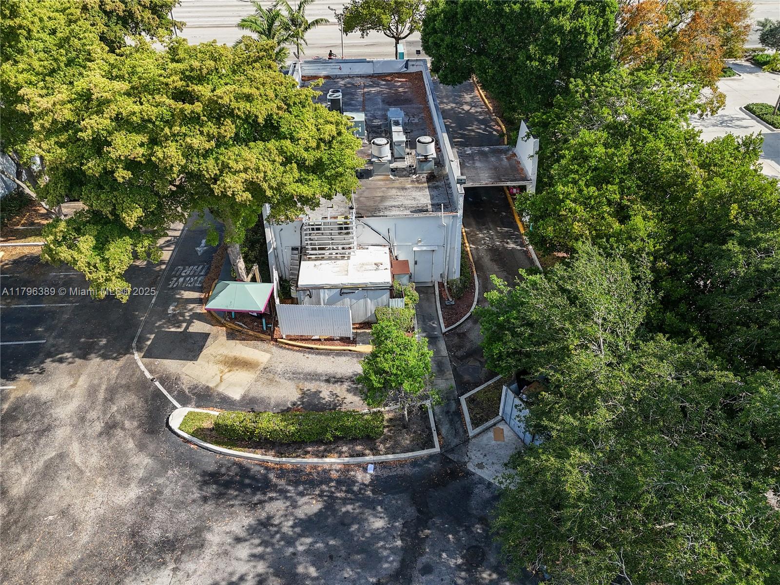 Turnkey Quick Service Restaurant with Prime Real Estate