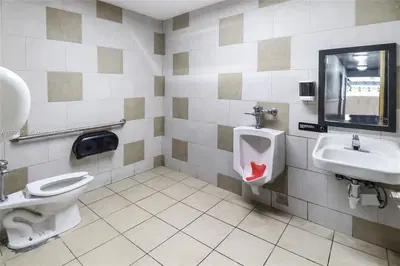 Turnkey Quick Service Restaurant with Prime Real Estate