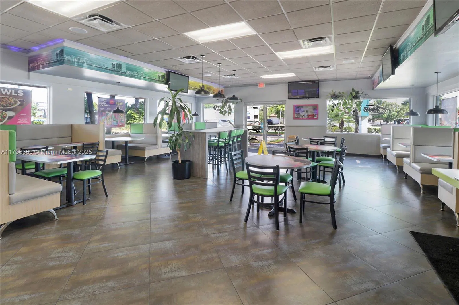 Turnkey Quick Service Restaurant with Prime Real Estate