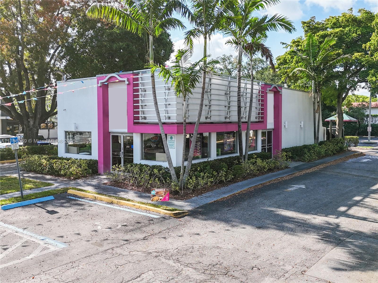 Turnkey Quick Service Restaurant with Prime Real Estate