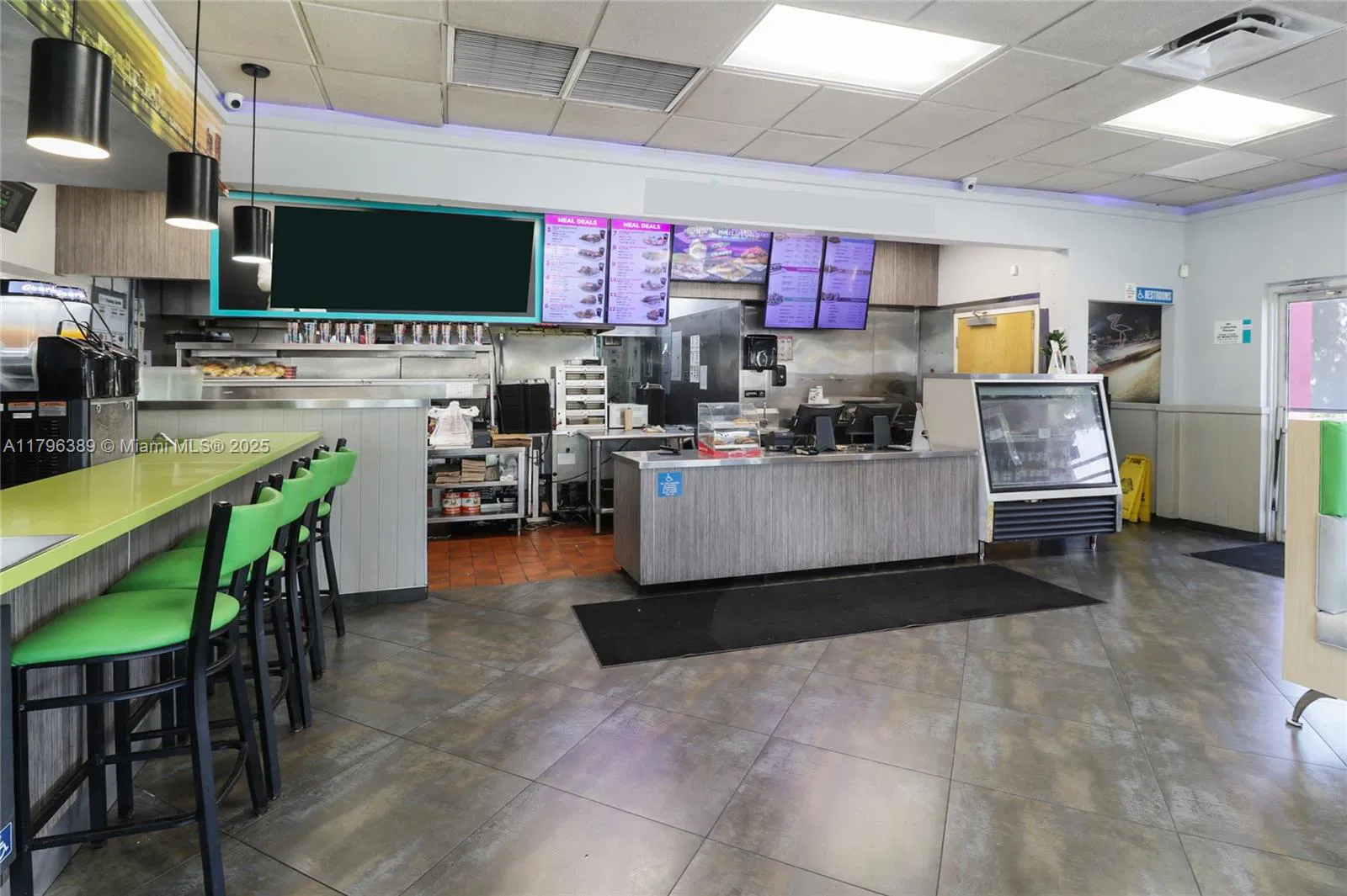 Turnkey Quick Service Restaurant with Prime Real Estate
