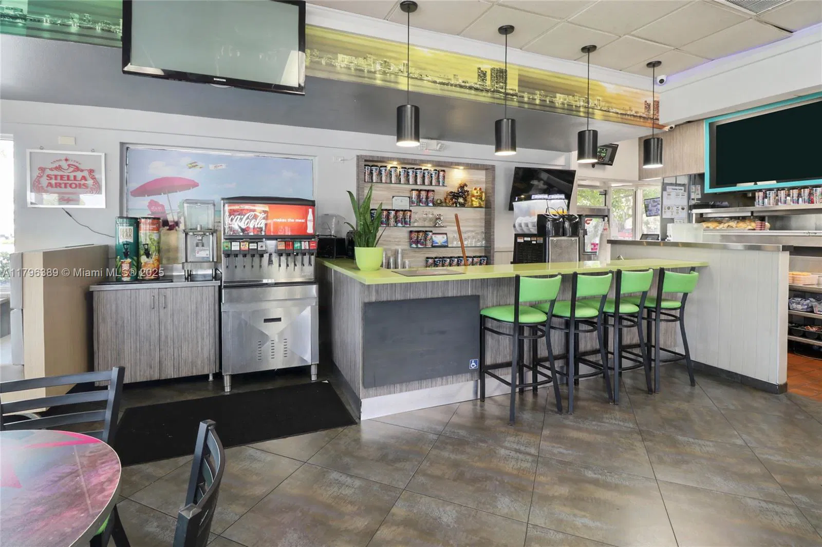 Turnkey Quick Service Restaurant with Prime Real Estate