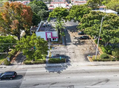 Turnkey Quick Service Restaurant with Prime Real Estate