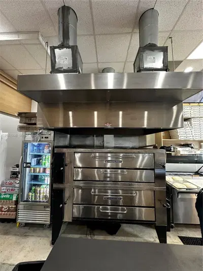 Turnkey New York Style Pizzeria with Long Term Lease in Prime Location