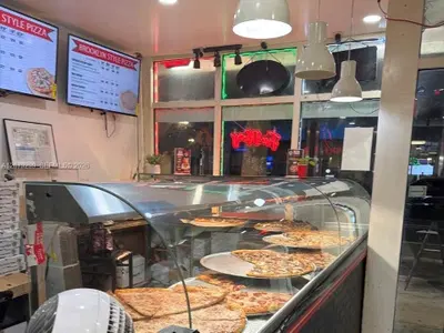 Established Pizzeria with Strong Downtown Miami Presence
