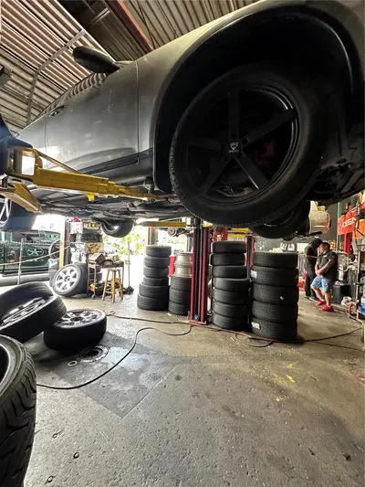 Established Auto Detailing Studio with Customization Capabilities